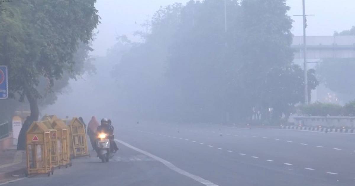 At AQI of 404, Delhi's air quality remains in 'severe' category
